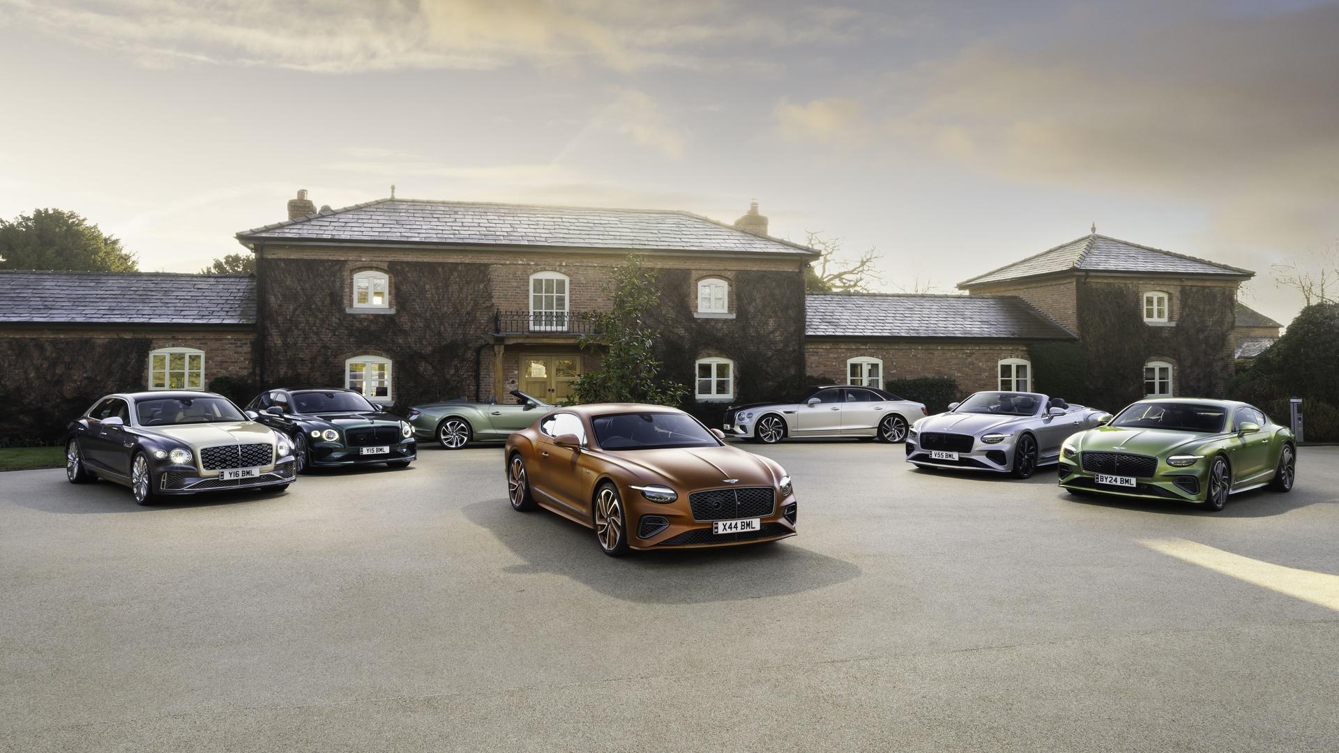 <p class="editor-paragraph" dir="ltr" style="text-align: center;"><span style="white-space: pre-wrap;">2月7日(土)・8日(日)の2日間、ショールームにて「新車オールラインアップフェア」を開催いたします。</span><br><span style="white-space: pre-wrap;">当日は、ベントレーの多彩な最新モデルを一堂にラインアップ。 </span><br><br><span style="white-space: pre-wrap;">さらに、「日本限定わずか10台という希少な特別仕様車」も展示いたします。 </span><br><span style="white-space: pre-wrap;">実車を比較検討しながら、あなただけの一台に出会える特別な2日間です。ぜひご来場ください。</span><br><br><br><b><strong class="editor-text-bold" style="font-size: 1.5em; white-space: pre-wrap;">◆</strong></b><b><strong class="editor-text-bold" style="color: rgb(0, 0, 0); font-size: 1.5em; white-space: pre-wrap;">新車オールラインアップ展示 &amp; 当日限定、購入サポート実施</strong></b><b><strong class="editor-text-bold" style="font-size: 1.5em; white-space: pre-wrap;">◆</strong></b></p><p class="editor-paragraph" dir="ltr" style="text-align: center;"><span style="white-space: pre-wrap;">最新モデルの展示に加え、Mullinerのクラフツマンシップが息づく限定車をご覧いただけます。</span><br><br><b><strong class="editor-text-bold" style="white-space: pre-wrap;">【購入サポート】</strong></b><br><span style="white-space: pre-wrap;">当日ご来場の方だけに、特別なプランをお知らせいたします。</span></p><p class="editor-paragraph" dir="ltr" style="text-align: center;"><b><strong class="editor-text-bold" style="white-space: pre-wrap;">【特別展示】</strong></b><br><span style="white-space: pre-wrap;">日本限定10台の特別仕様車</span><br><span style="white-space: pre-wrap;">「Bentayga Something Blue Collection by Mulliner」</span><br><br><br><b><strong class="editor-text-bold" style="font-size: 1.5em; white-space: pre-wrap;">◆ご成約特典：ラグジュアリーホテルご招待◆</strong></b><span style="font-size: 1.5em; white-space: pre-wrap;"> </span></p><p class="editor-paragraph" dir="ltr" style="text-align: center;"><span style="white-space: pre-wrap;">期間中にご成約のお客様を</span><br><span style="white-space: pre-wrap;">「HÔTEL de L'ALPAGE（ホテル ドゥ ラルパージュ）」へご招待。 </span><br><span style="white-space: pre-wrap;">（1組2名様 1泊2食付き）</span></p><p class="editor-paragraph" style="text-align: center;"><br></p><p class="editor-paragraph" dir="ltr" style="text-align: center;"><b><strong class="editor-text-bold" style="font-size: 1.5em; white-space: pre-wrap;">◆英国王室の世界観を楽しむ（同時開催）◆</strong></b></p><p class="editor-paragraph" dir="ltr" style="text-align: center;"><span style="white-space: pre-wrap;">ブリティッシュブランドとカルチャーの発信地「ヴァルカナイズ・ロンドン」がプロデュース。</span><br><span style="white-space: pre-wrap;">エリザベス2世女王陛下の生誕100周年を記念して、洗練された英国の魅力を</span><br><span style="white-space: pre-wrap;">五感で楽しんでいただけるコンテンツをご用意いたしました。</span></p><p class="editor-paragraph" dir="ltr" style="text-align: center;"><b><strong class="editor-text-bold" style="white-space: pre-wrap;">【特別写真展「英国王室が愛したベントレー」】</strong></b><br><span style="white-space: pre-wrap;">英国王室とベントレーの深い絆を紐解く、貴重な写真を展示。</span><br><br><b><strong class="editor-text-bold" style="white-space: pre-wrap;">【ロイヤルミールケータリング】</strong></b><br><span style="white-space: pre-wrap;">エリザベス2世女王陛下が愛したメニューを</span><br><span style="white-space: pre-wrap;">現代的にアレンジしたフードとスイーツをご提供。</span><br><br><b><strong class="editor-text-bold" style="white-space: pre-wrap;">【ご来場特典】</strong></b><br><span style="white-space: pre-wrap;">英国を代表するフレグランスブランド「モルトンブラウン」のエリザベス2世女王陛下が</span><br><span style="white-space: pre-wrap;">愛したと言われる香りのハンドソープをプレゼント。</span></p>