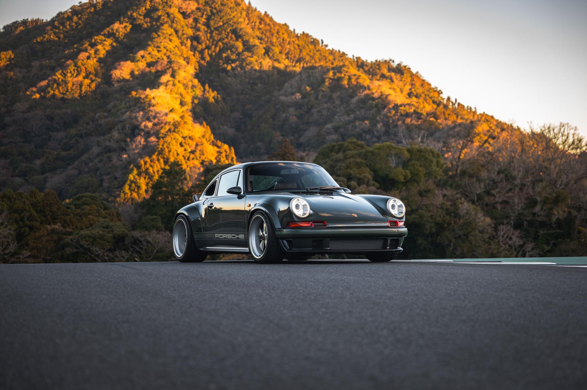 <p class="editor-paragraph" dir="ltr" style="text-align: start;"><span style="white-space: pre-wrap;">2026年４月10日（金）～12日（日）まで行われる、オートモビルカウンシル2026にて車両展示を行います。</span></p><p class="editor-paragraph" dir="ltr" style="text-align: left;"><span style="white-space: pre-wrap;">空冷ポルシェ911 964型のレストアされた美しさをぜひ、ご覧ください。</span></p>